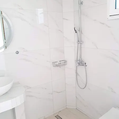 Appartamento Mare Front Haraki